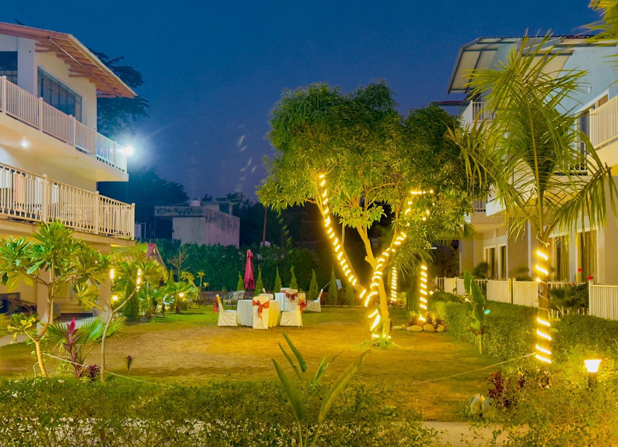 Forest Creek Resort Kiari - A Luxury 4 Star Resort 兰纳加 外观 照片