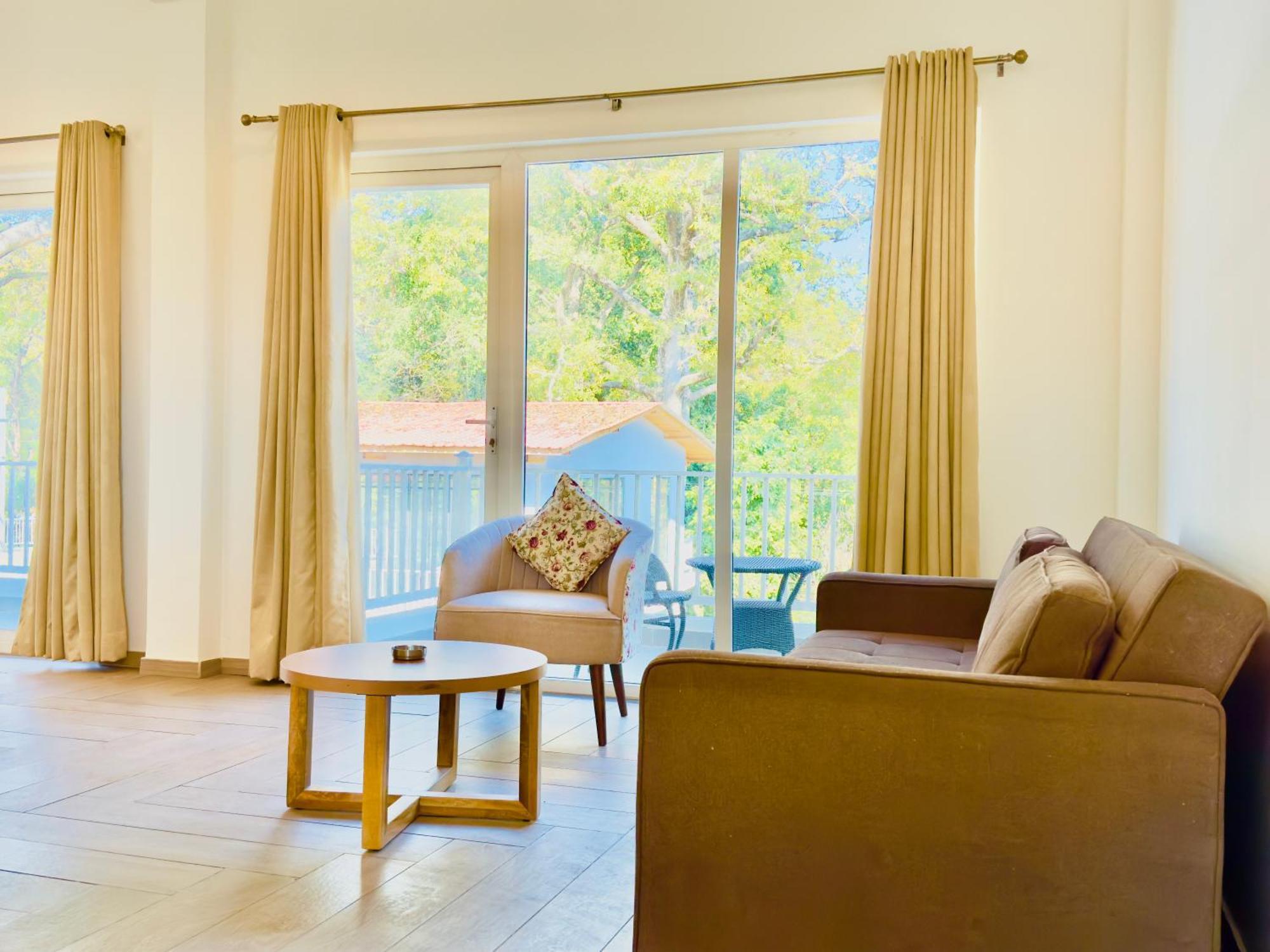 Forest Creek Resort Kiari - A Luxury 4 Star Resort 兰纳加 外观 照片